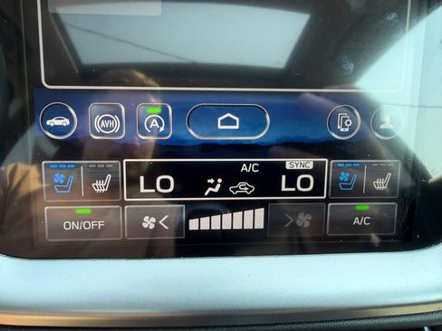 Used 2023 Subaru Outback Touring XT AWD/4WD image 34