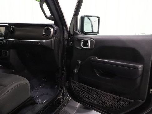Certified 2018 Jeep Wrangler Unlimited Sport AWD/4WD image 15