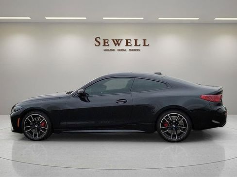 Used 2025 BMW 440i xDrive Coupe w/ Premium Package AWD/4WD image 2