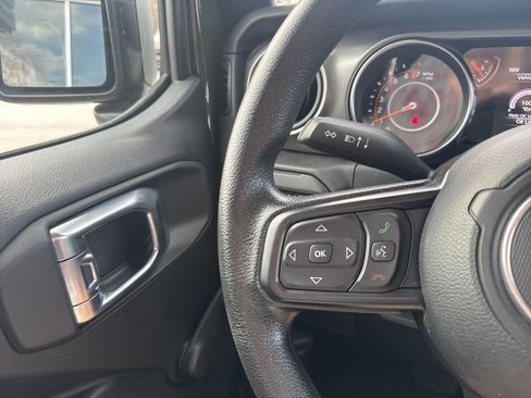 Used 2021 Jeep Wrangler Unlimited Sport AWD/4WD image 32