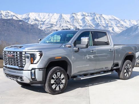 New 2026 GMC Sierra 3500 Denali w/ Technology Package image 2