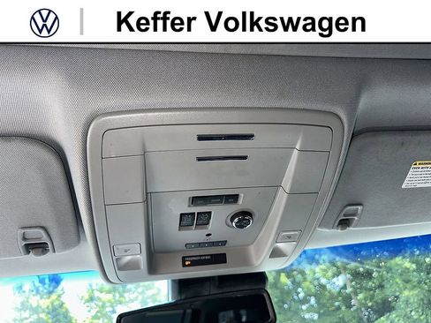 Used 2020 Chevrolet Suburban Premier AWD/4WD image 24