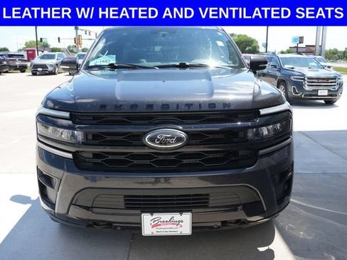 Used 2022 Ford Expedition Max Limited AWD/4WD image 28