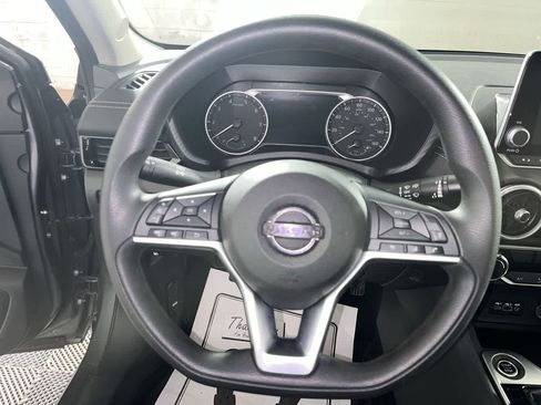 Used 2025 Nissan Sentra SV image 16