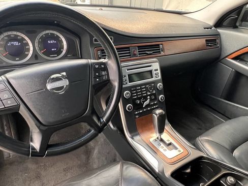 Used 2011 Volvo XC70 3.2 AWD/4WD image 13