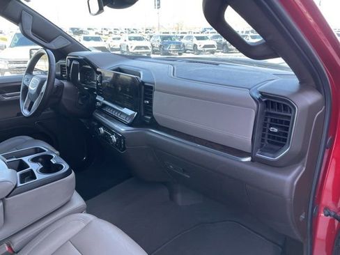 Used 2024 GMC Sierra 1500 SLT w/ X31 Off-Road Package image 18