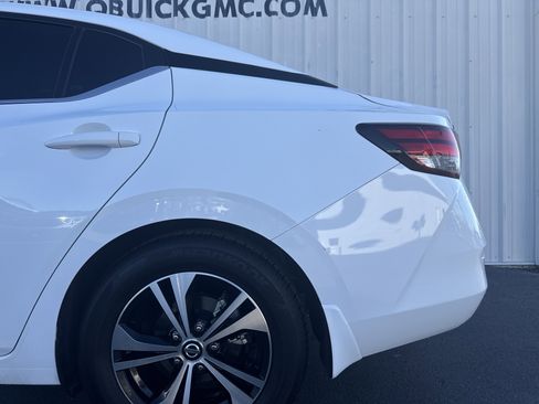 Used 2023 Nissan Sentra SV image 2