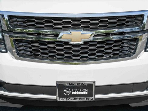 Used 2020 Chevrolet Suburban LT image 7