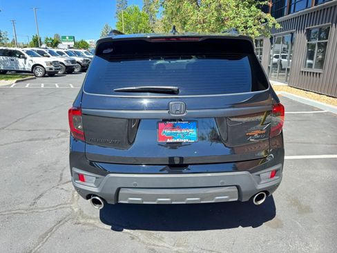 Used 2023 Honda Passport TrailSport image 4