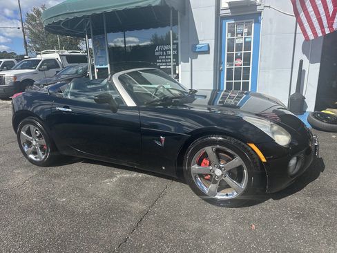 Used 2008 Pontiac Solstice GXP w/ Premium Package image 3