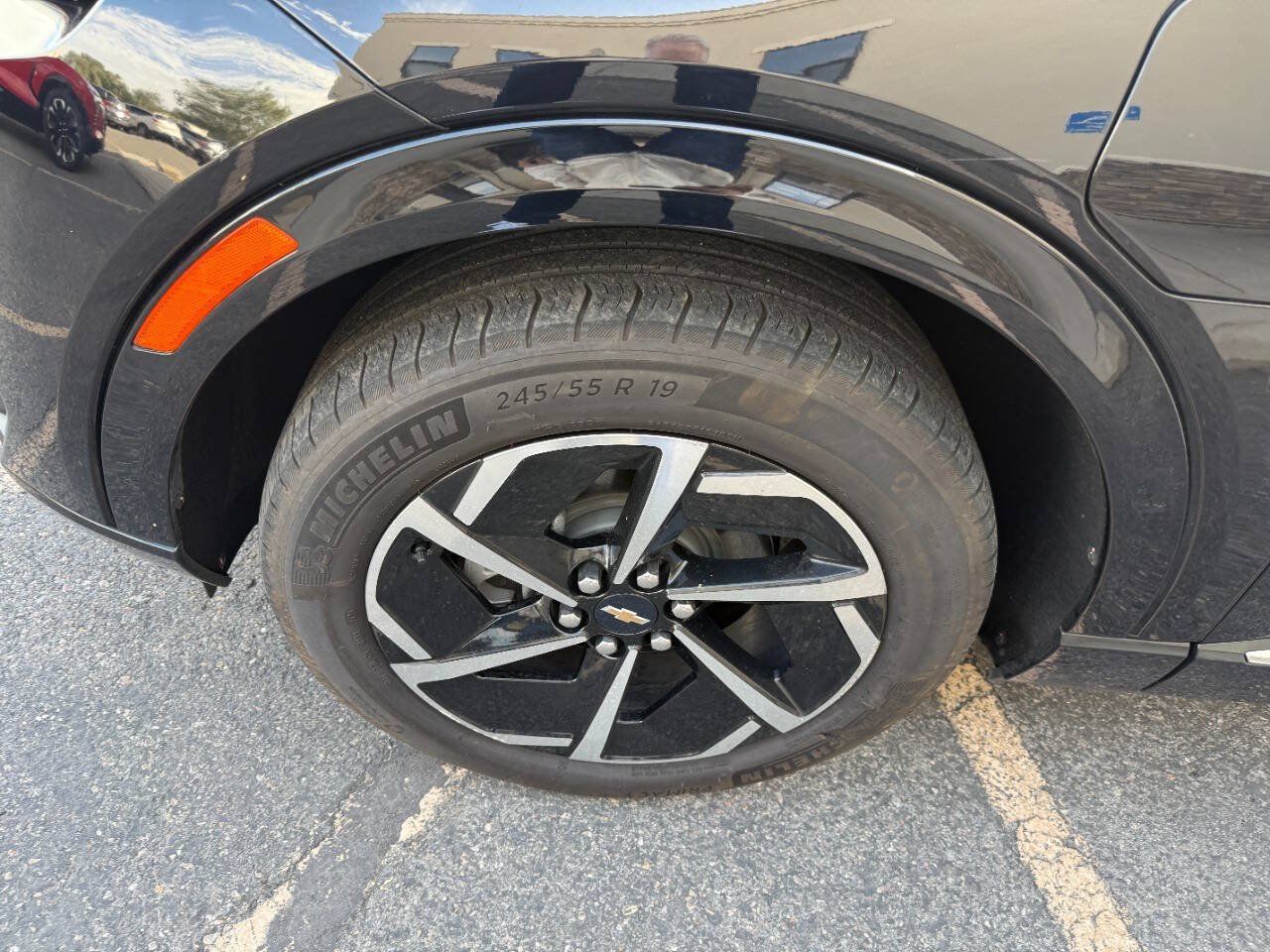 Used 2024 Chevrolet Equinox EV LT AWD/4WD image 14