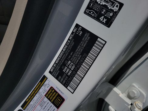 Certified 2023 Mercedes-Benz EQS 450+ SUV image 31