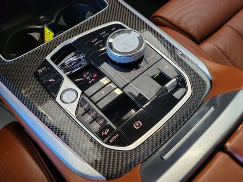 Used 2025 BMW X5 M60i image 24