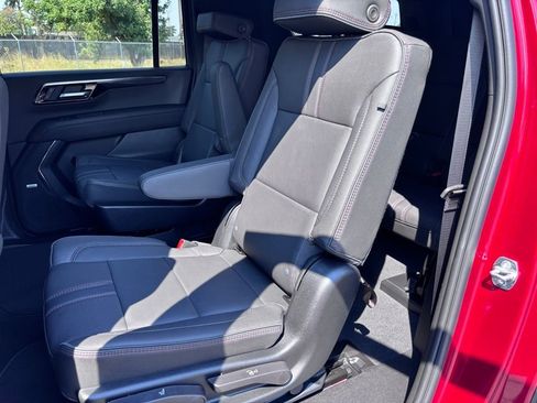 New 2025 Chevrolet Suburban RST w/ Comfort Package image 44