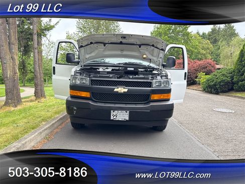Used 2019 Chevrolet Express 3500 w/ Driver Convenience Package image 64