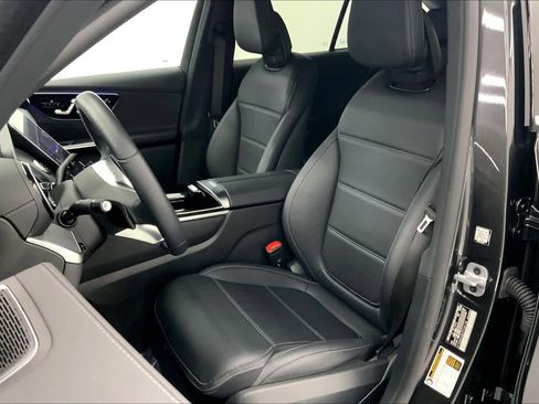 Certified 2023 Mercedes-Benz GLC 300 image 22