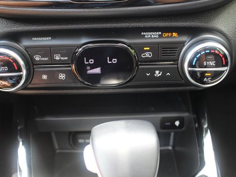 Certified 2023 Kia Soul EX FWD image 33