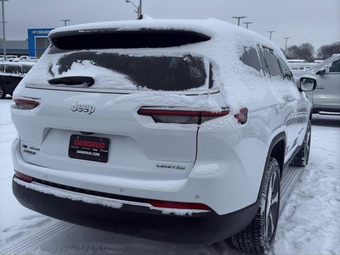 Used 2023 Jeep Grand Cherokee L Limited image 4