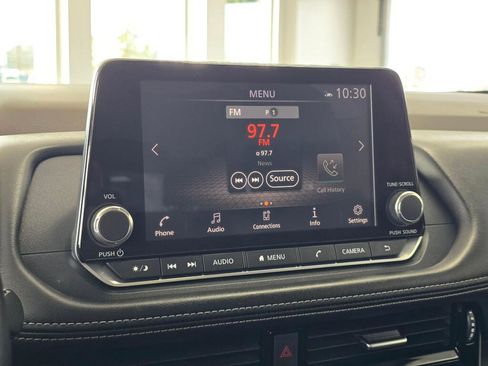 Used 2021 Nissan Rogue SV w/ Premium Package image 32