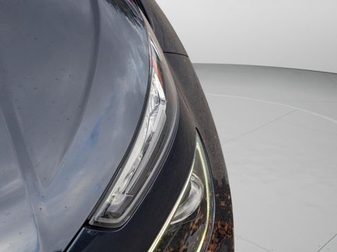 Used 2023 Hyundai Venue Limited image 13