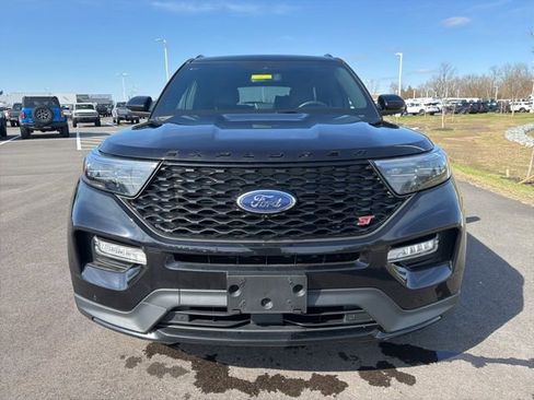 Used 2023 Ford Explorer ST w/ Equipment Group 401A AWD/4WD image 3
