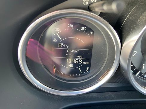 Used 2018 MAZDA MX-5 Miata Grand Touring image 5