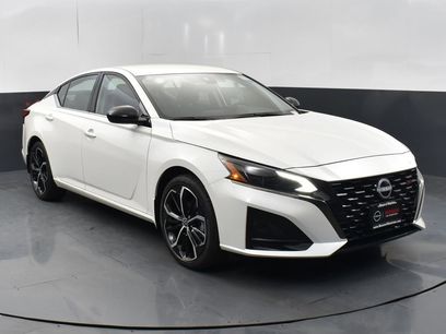 New 2025 Nissan Altima 2.5 SR