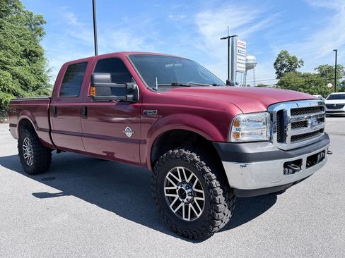Used 2003 Ford F250 XL AWD/4WD image 2