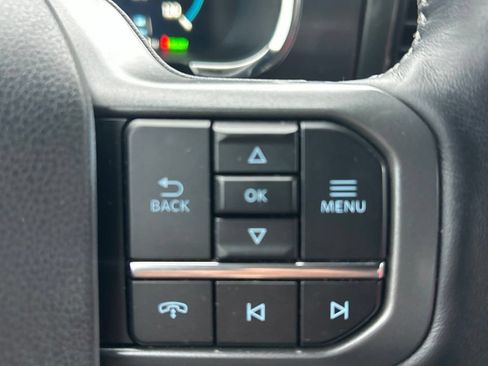 Used 2022 Ford F150 Lariat w/ Equipment Group 502A High AWD/4WD image 19