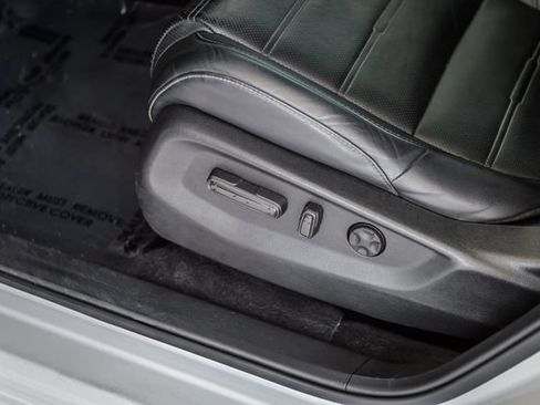 Used 2019 Honda CR-V EX-L image 39