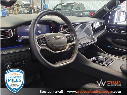 Used 2023 Jeep Grand Wagoneer Series III w/ Rear Seat Video Group 1 AWD/4WD image 20