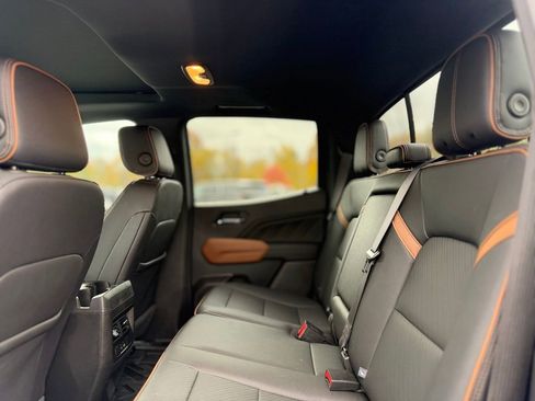 Used 2023 GMC Canyon AT4 w/ AT4 Premium Package image 20