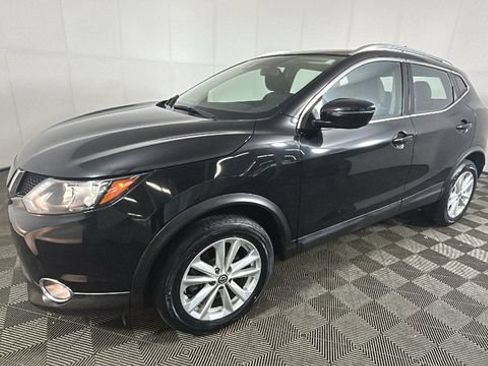 Used 2019 Nissan Rogue Sport SV w/ All-Weather Package AWD/4WD image 6