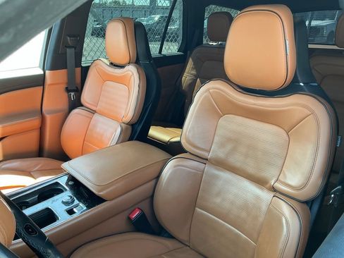 Used 2022 Lincoln Aviator Black Label Grand Touring AWD/4WD image 10