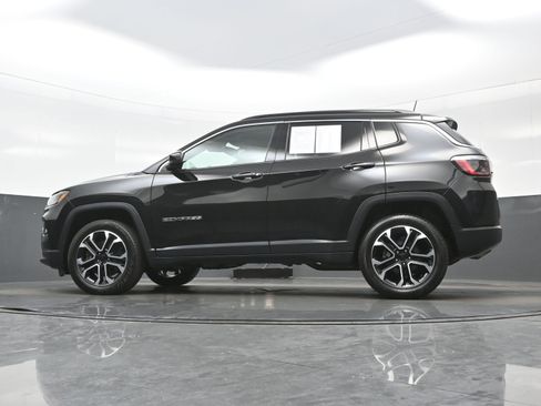 Used 2023 Jeep Compass Limited AWD/4WD image 23