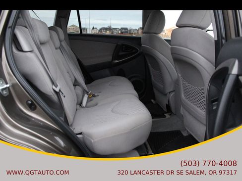 Used 2011 Toyota RAV4 4WD image 17
