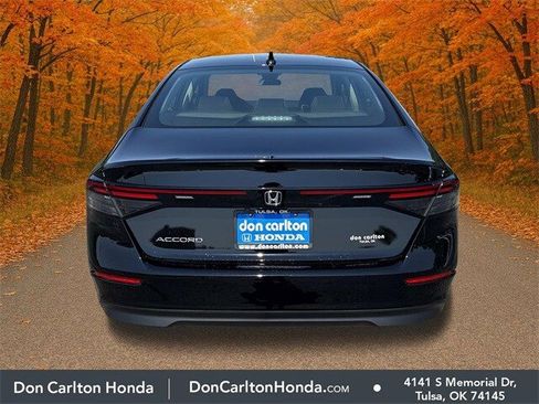 Used 2025 Honda Accord SE image 6
