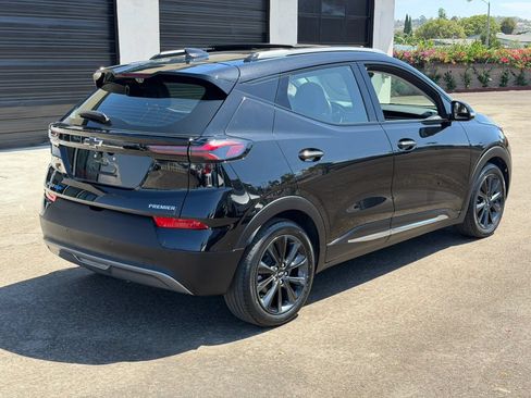 Used 2022 Chevrolet Bolt EUV Premier w/ Launch Edition FWD image 5