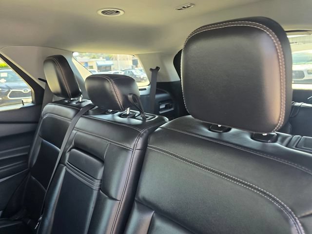 Used 2023 Ford Explorer XLT RWD image 10
