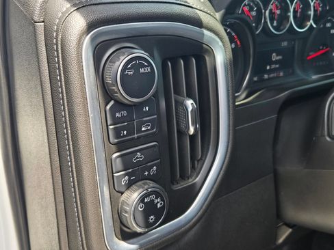Used 2021 Chevrolet Silverado 1500 LT AWD/4WD image 11