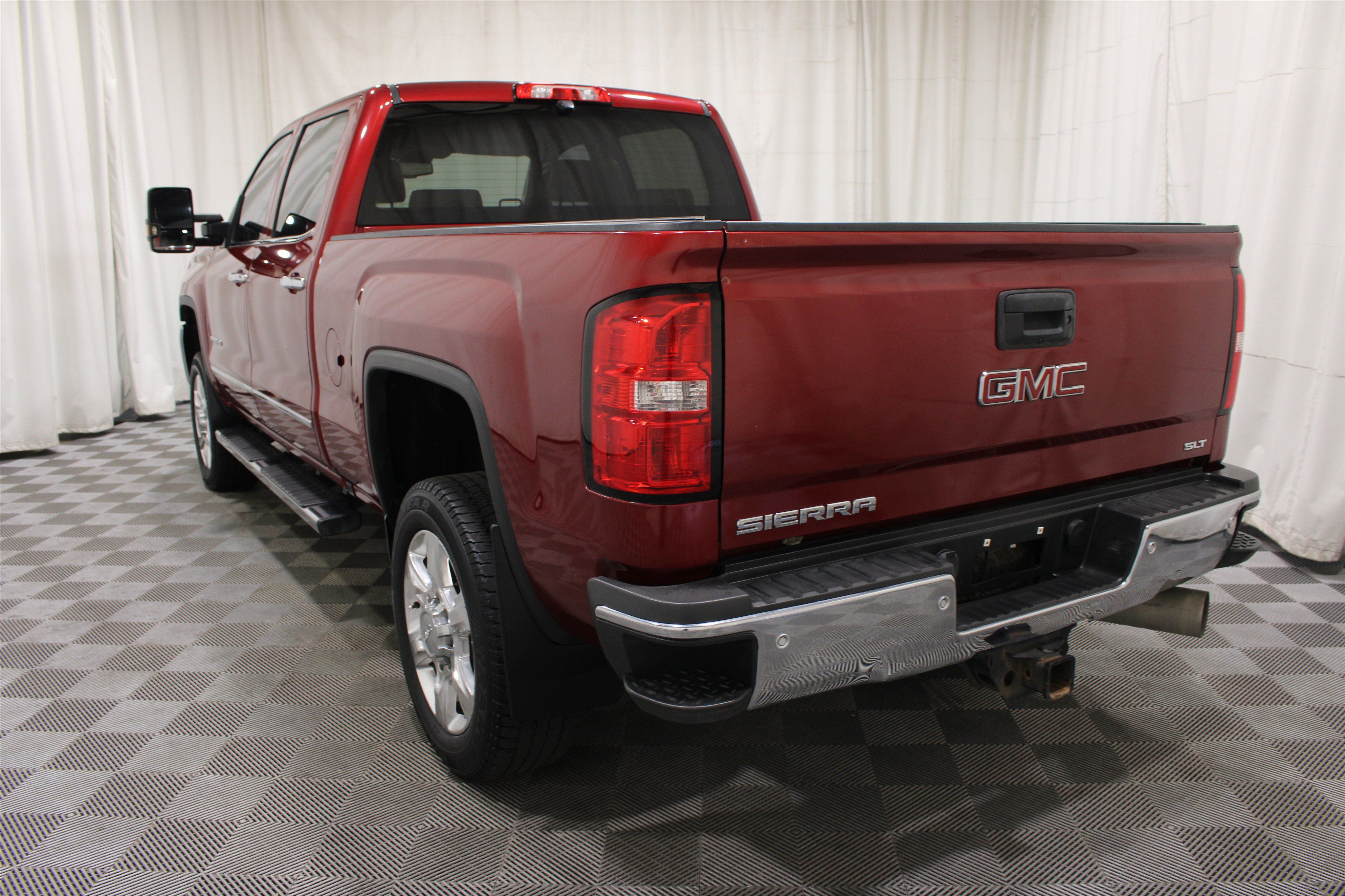 Used 2018 GMC Sierra 2500 SLT w/ Duramax Plus Package AWD/4WD image 31
