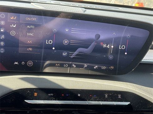 New 2026 Buick Enclave Sport Touring w/ Super Cruise Package image 19