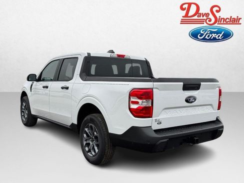 New 2025 Ford Maverick XLT w/ XLT Luxury Package FWD image 9