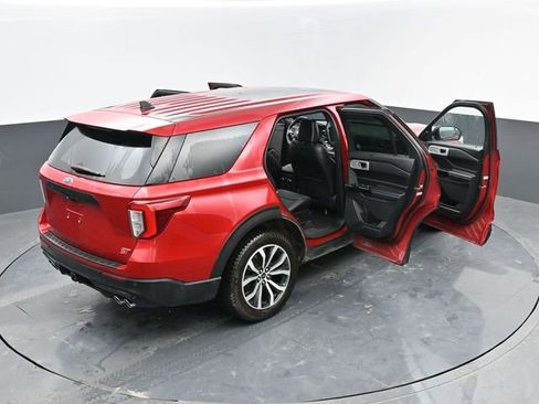 Used 2022 Ford Explorer ST image 29