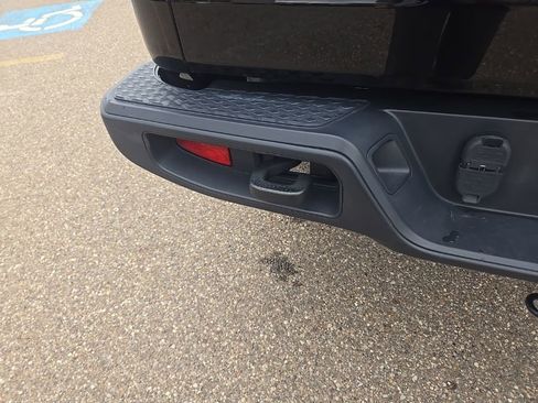 Used 2021 Jeep Gladiator Willys image 38