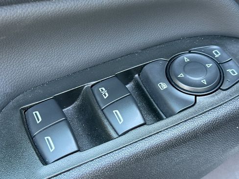 Used 2024 Chevrolet Equinox LT image 13