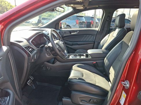 Used 2020 Ford Edge ST w/ Cold Weather Package AWD/4WD image 13