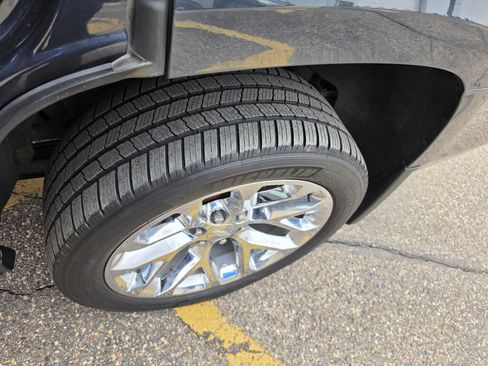 Used 2019 Chevrolet Tahoe Premier AWD/4WD image 35