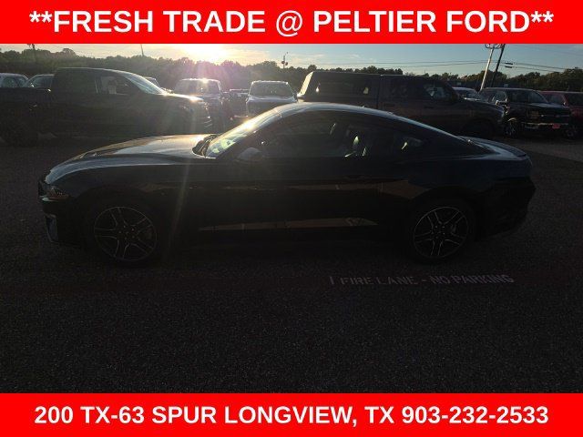 Used 2018 Ford Mustang Premium RWD image 2