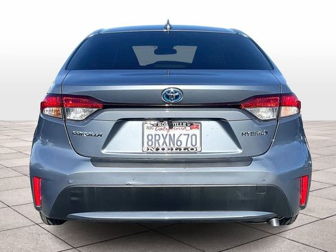 Used 2021 Toyota Corolla LE image 7